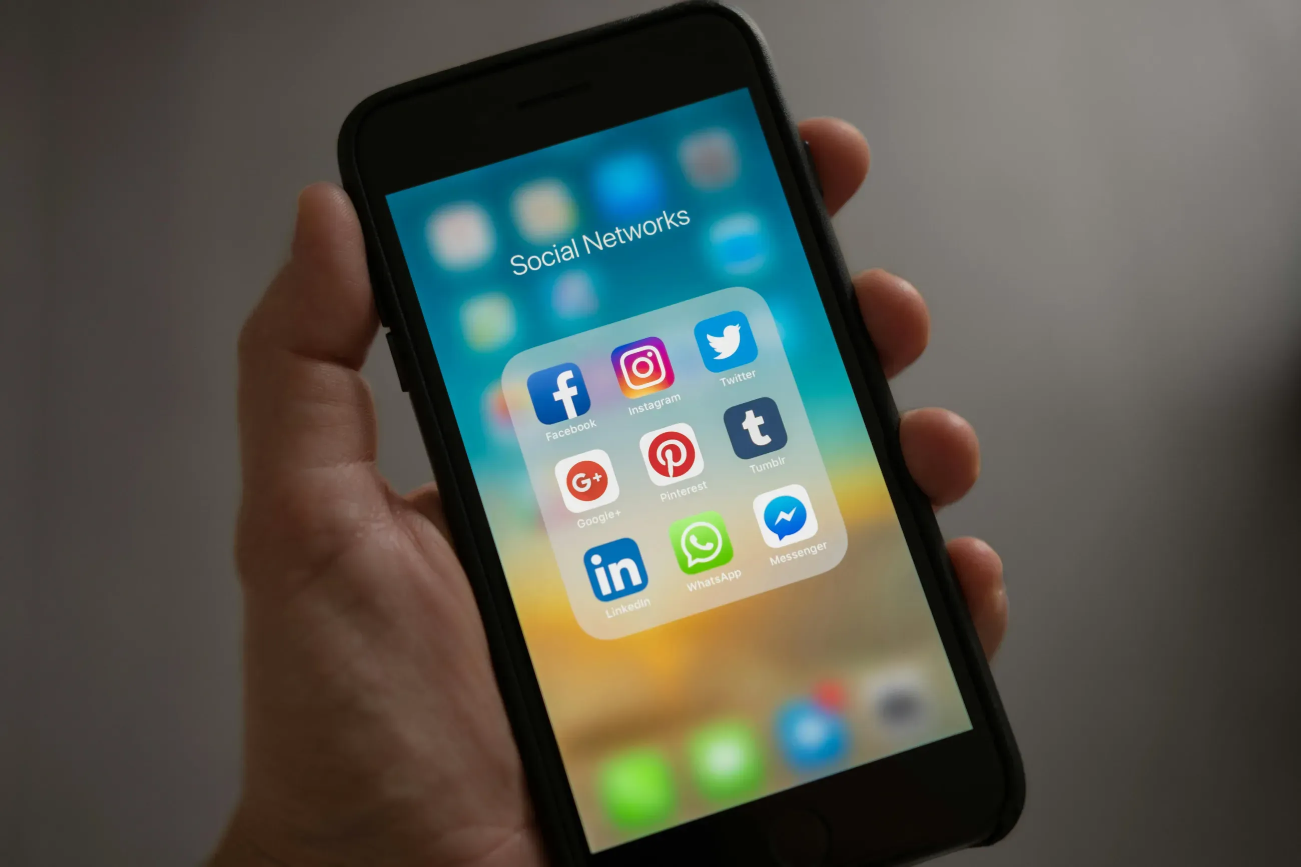 Community Manager indépendant : exercer et se faire une place